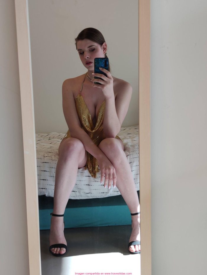 Robin Rose Toma Una Selfie En Super Sexy Vestido 1670341054lpc84